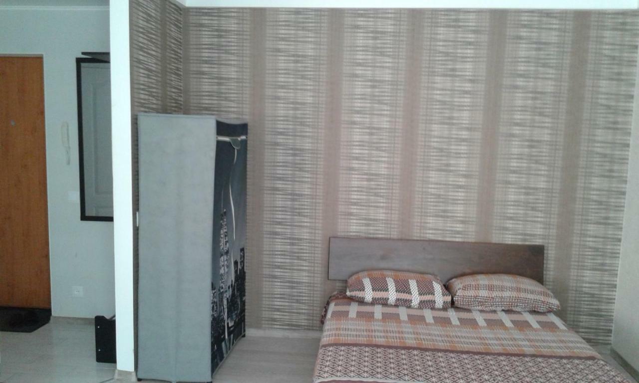 1 Ком. Кв Студио В Центре Запорожья Zaporizhia Luaran gambar