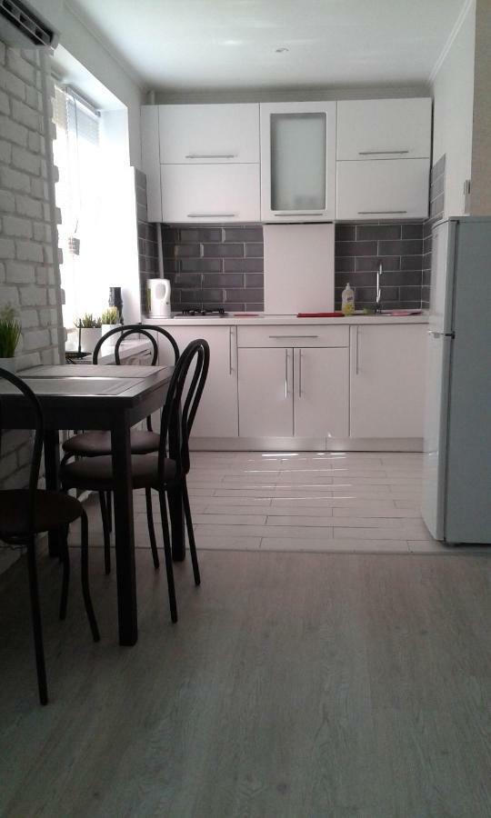 1 Ком. Кв Студио В Центре Запорожья Zaporizhia Luaran gambar